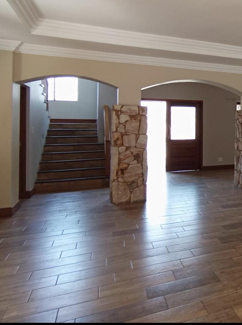 5 Bedroom Property for Sale in Xanadu Eco Park North West